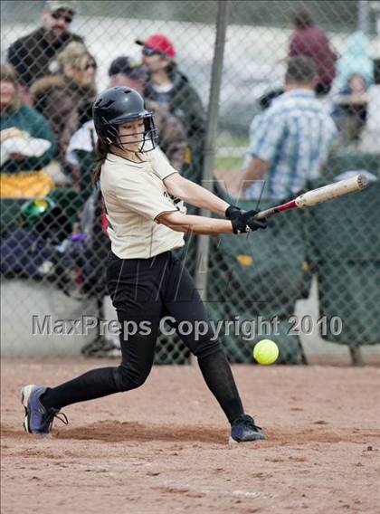 Thumbnail 2 in Sonora vs. Enochs photogallery.