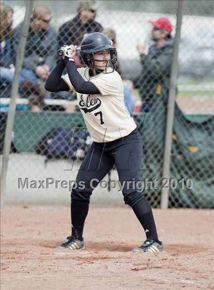 Thumbnail 3 in Sonora vs. Enochs photogallery.