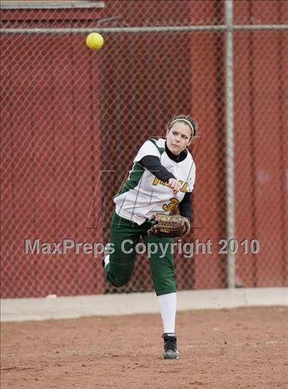 Thumbnail 3 in Sonora vs. Enochs photogallery.