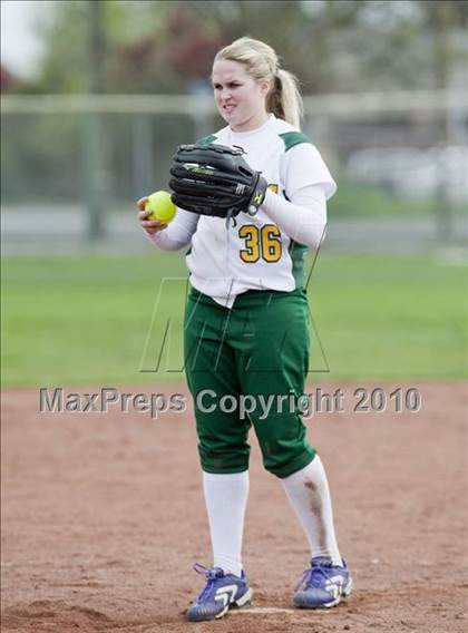 Thumbnail 2 in Sonora vs. Enochs photogallery.