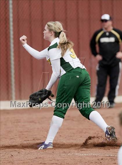 Thumbnail 1 in Sonora vs. Enochs photogallery.