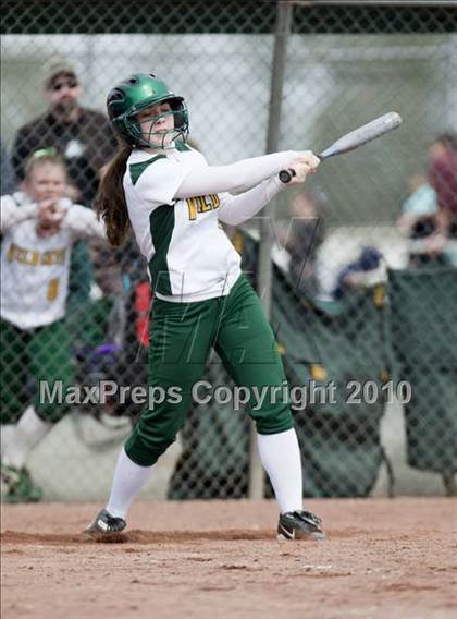 Thumbnail 2 in Sonora vs. Enochs photogallery.
