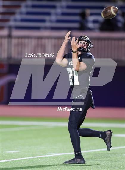 Thumbnail 3 in Peaster vs Comanche (UIL 3A Bi-District) photogallery.