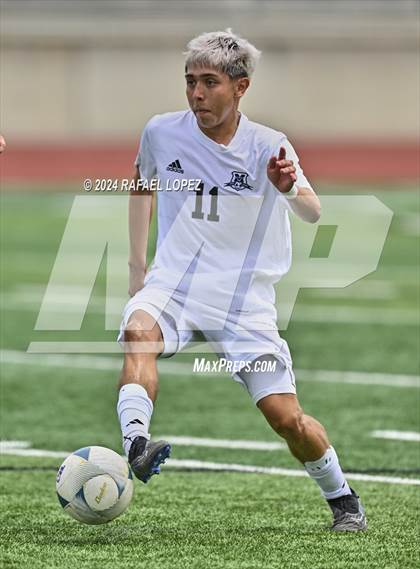 Thumbnail 1 in Magnolia West vs. Goose Creek Memorial (UIL Soccer 5A Region 3 Regional Final) photogallery.