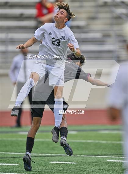 Thumbnail 3 in Magnolia West vs. Goose Creek Memorial (UIL Soccer 5A Region 3 Regional Final) photogallery.