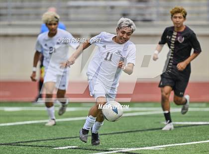 Thumbnail 3 in Magnolia West vs. Goose Creek Memorial (UIL Soccer 5A Region 3 Regional Final) photogallery.