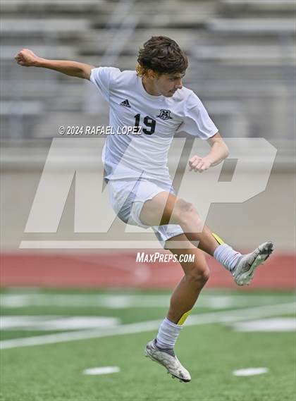 Thumbnail 1 in Magnolia West vs. Goose Creek Memorial (UIL Soccer 5A Region 3 Regional Final) photogallery.