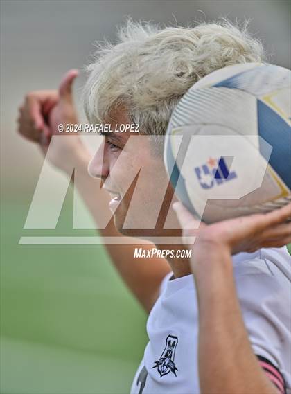 Thumbnail 3 in Magnolia West vs. Goose Creek Memorial (UIL Soccer 5A Region 3 Regional Final) photogallery.