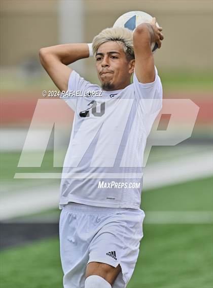 Thumbnail 3 in Magnolia West vs. Goose Creek Memorial (UIL Soccer 5A Region 3 Regional Final) photogallery.