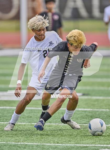 Thumbnail 2 in Magnolia West vs. Goose Creek Memorial (UIL Soccer 5A Region 3 Regional Final) photogallery.