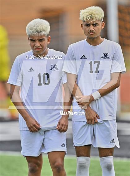 Thumbnail 2 in Magnolia West vs. Goose Creek Memorial (UIL Soccer 5A Region 3 Regional Final) photogallery.