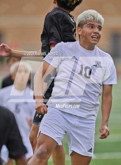 Thumbnail 1 in Magnolia West vs. Goose Creek Memorial (UIL Soccer 5A Region 3 Regional Final) photogallery.