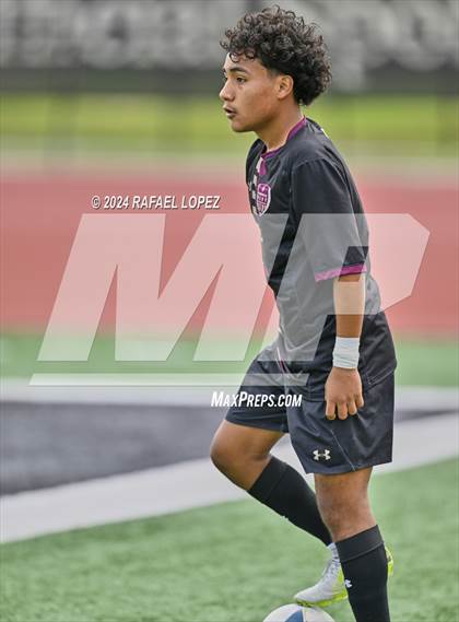 Thumbnail 2 in Magnolia West vs. Goose Creek Memorial (UIL Soccer 5A Region 3 Regional Final) photogallery.