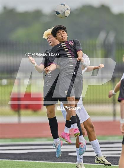 Thumbnail 1 in Magnolia West vs. Goose Creek Memorial (UIL Soccer 5A Region 3 Regional Final) photogallery.