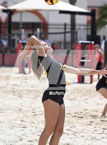 Thumbnail 3 in Mira Costa vs. Mater Dei (CIF-SS D1 Semi-Final) photogallery.