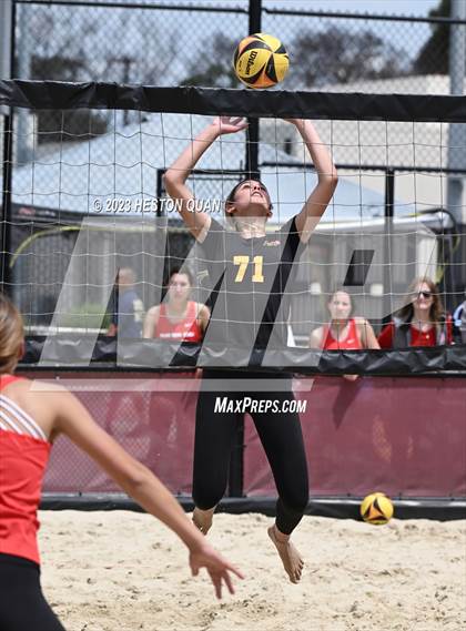 Thumbnail 1 in Mira Costa vs. Mater Dei (CIF-SS D1 Semi-Final) photogallery.