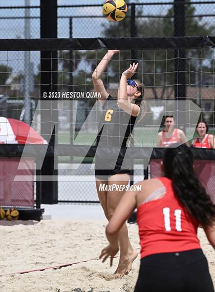 Thumbnail 3 in Mira Costa vs. Mater Dei (CIF-SS D1 Semi-Final) photogallery.