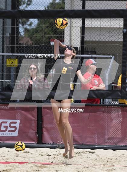 Thumbnail 1 in Mira Costa vs. Mater Dei (CIF-SS D1 Semi-Final) photogallery.
