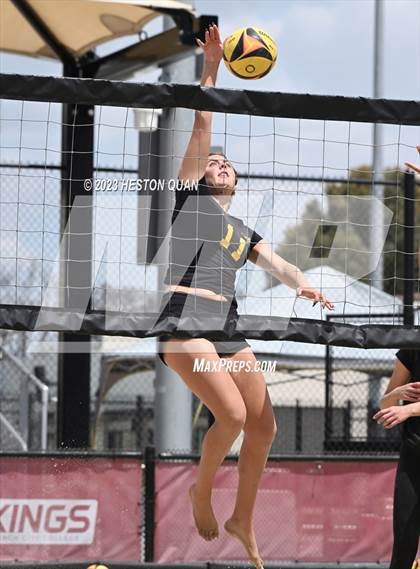 Thumbnail 1 in Mira Costa vs. Mater Dei (CIF-SS D1 Semi-Final) photogallery.