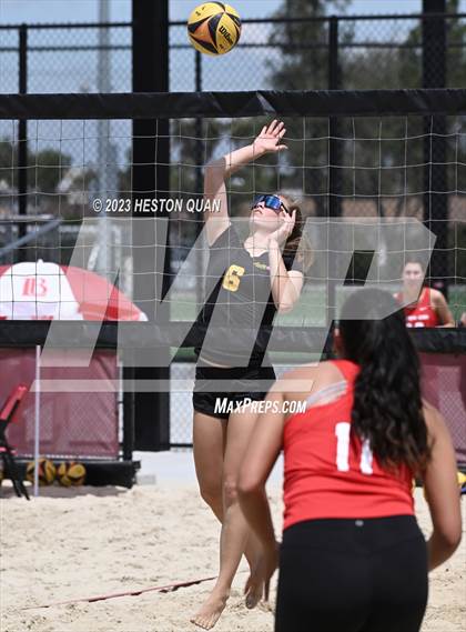 Thumbnail 3 in Mira Costa vs. Mater Dei (CIF-SS D1 Semi-Final) photogallery.
