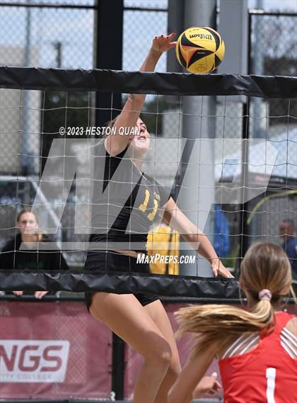 Thumbnail 1 in Mira Costa vs. Mater Dei (CIF-SS D1 Semi-Final) photogallery.