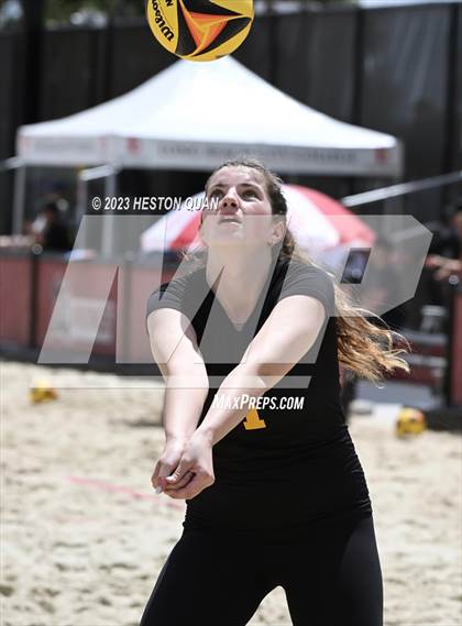 Thumbnail 2 in Mira Costa vs. Mater Dei (CIF-SS D1 Semi-Final) photogallery.