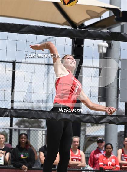 Thumbnail 1 in Mira Costa vs. Mater Dei (CIF-SS D1 Semi-Final) photogallery.