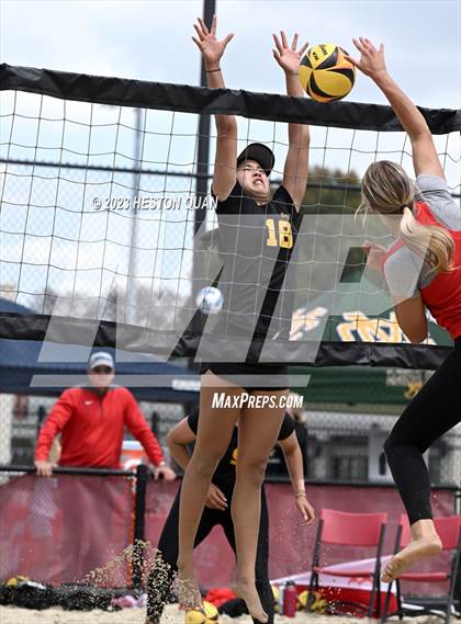 Thumbnail 1 in Mira Costa vs. Mater Dei (CIF-SS D1 Semi-Final) photogallery.