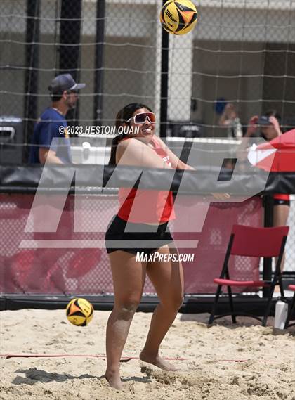 Thumbnail 1 in Mira Costa vs. Mater Dei (CIF-SS D1 Semi-Final) photogallery.