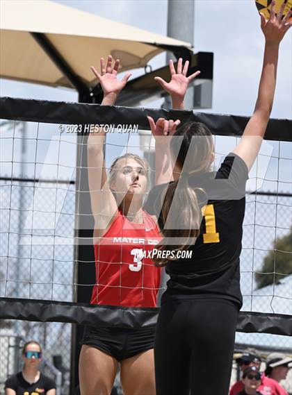 Thumbnail 2 in Mira Costa vs. Mater Dei (CIF-SS D1 Semi-Final) photogallery.