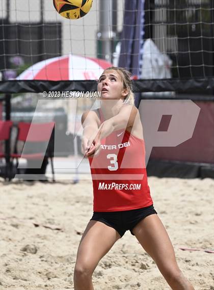 Thumbnail 2 in Mira Costa vs. Mater Dei (CIF-SS D1 Semi-Final) photogallery.