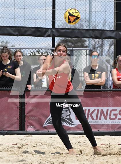 Thumbnail 2 in Mira Costa vs. Mater Dei (CIF-SS D1 Semi-Final) photogallery.