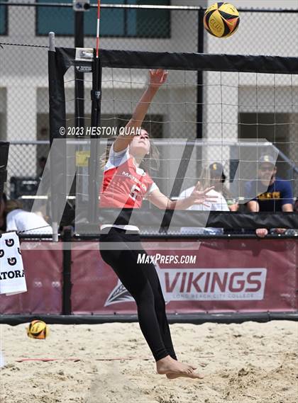 Thumbnail 1 in Mira Costa vs. Mater Dei (CIF-SS D1 Semi-Final) photogallery.