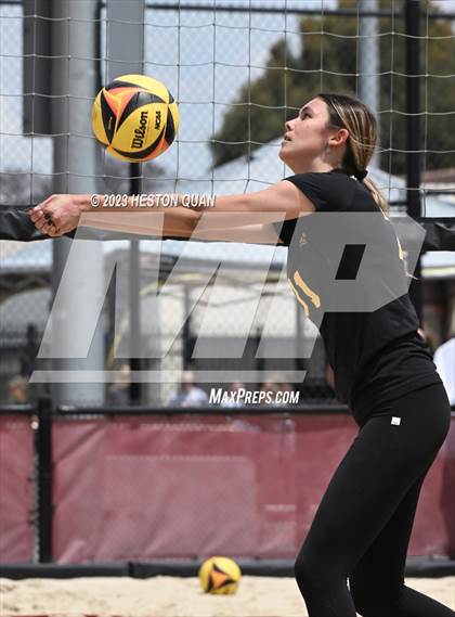 Thumbnail 1 in Mira Costa vs. Mater Dei (CIF-SS D1 Semi-Final) photogallery.