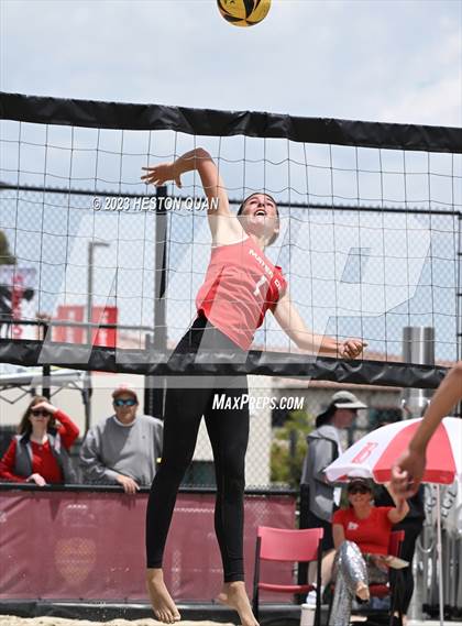 Thumbnail 3 in Mira Costa vs. Mater Dei (CIF-SS D1 Semi-Final) photogallery.