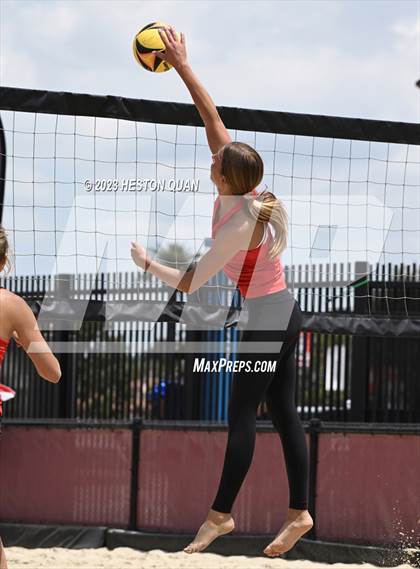 Thumbnail 1 in Mira Costa vs. Mater Dei (CIF-SS D1 Semi-Final) photogallery.