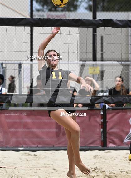 Thumbnail 1 in Mira Costa vs. Mater Dei (CIF-SS D1 Semi-Final) photogallery.