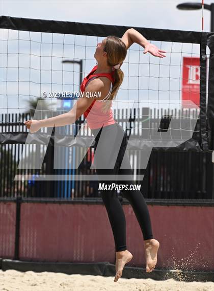 Thumbnail 2 in Mira Costa vs. Mater Dei (CIF-SS D1 Semi-Final) photogallery.