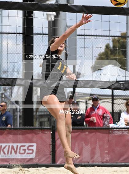 Thumbnail 3 in Mira Costa vs. Mater Dei (CIF-SS D1 Semi-Final) photogallery.