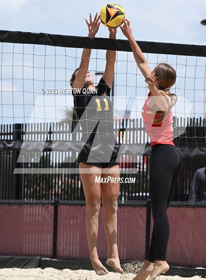 Thumbnail 3 in Mira Costa vs. Mater Dei (CIF-SS D1 Semi-Final) photogallery.