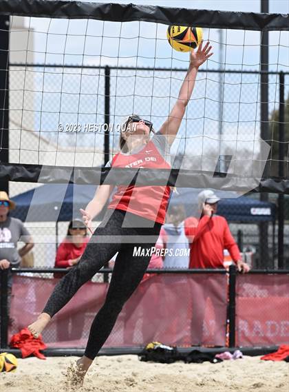 Thumbnail 3 in Mira Costa vs. Mater Dei (CIF-SS D1 Semi-Final) photogallery.