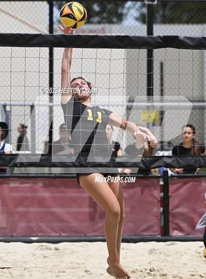 Thumbnail 3 in Mira Costa vs. Mater Dei (CIF-SS D1 Semi-Final) photogallery.