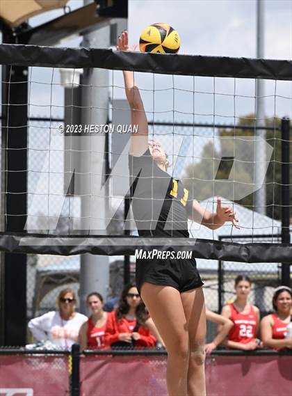 Thumbnail 1 in Mira Costa vs. Mater Dei (CIF-SS D1 Semi-Final) photogallery.