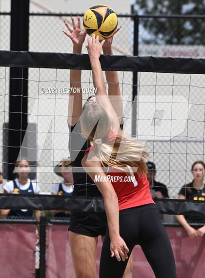 Thumbnail 2 in Mira Costa vs. Mater Dei (CIF-SS D1 Semi-Final) photogallery.