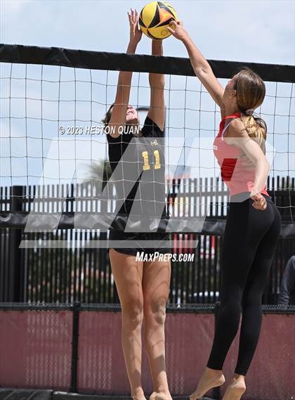 Thumbnail 1 in Mira Costa vs. Mater Dei (CIF-SS D1 Semi-Final) photogallery.