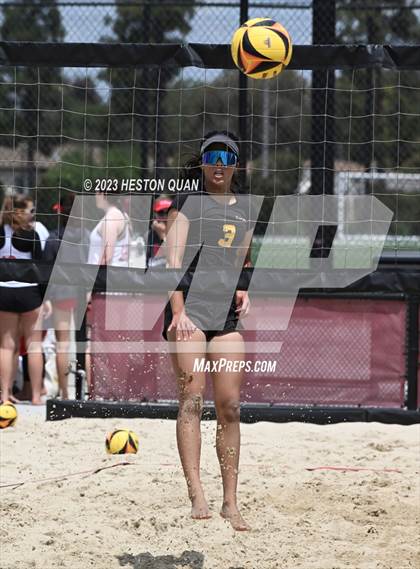 Thumbnail 3 in Mira Costa vs. Mater Dei (CIF-SS D1 Semi-Final) photogallery.