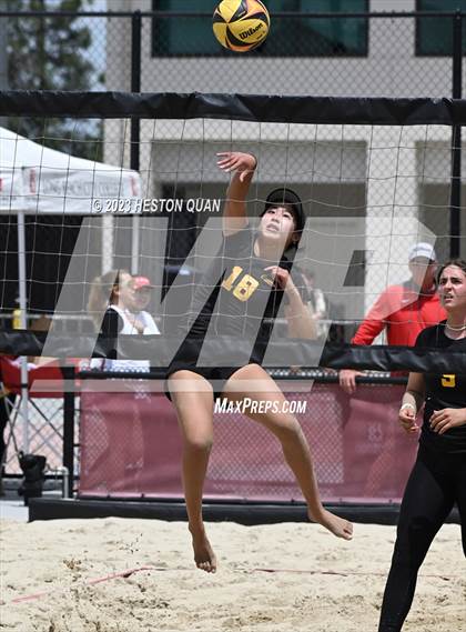 Thumbnail 3 in Mira Costa vs. Mater Dei (CIF-SS D1 Semi-Final) photogallery.