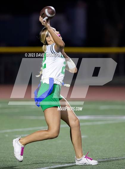 Thumbnail 1 in Thousand Oaks @ Simi Valley photogallery.