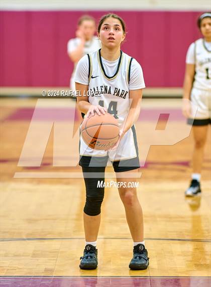 Thumbnail 1 in Galena Park vs. Hardin-Jefferson (McDonald's Texas Invitational) photogallery.
