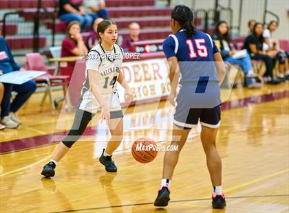 Thumbnail 3 in Galena Park vs. Hardin-Jefferson (McDonald's Texas Invitational) photogallery.